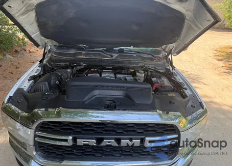 2019 Ram 3500 из США, поврежденный, VIN 3C7WRTCL8KG690976